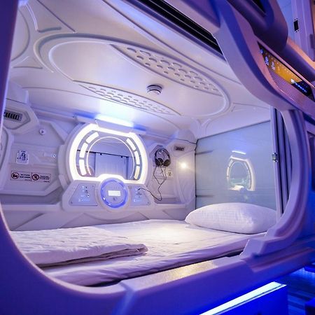 The Capsule Hotel Коломбо Екстер'єр фото