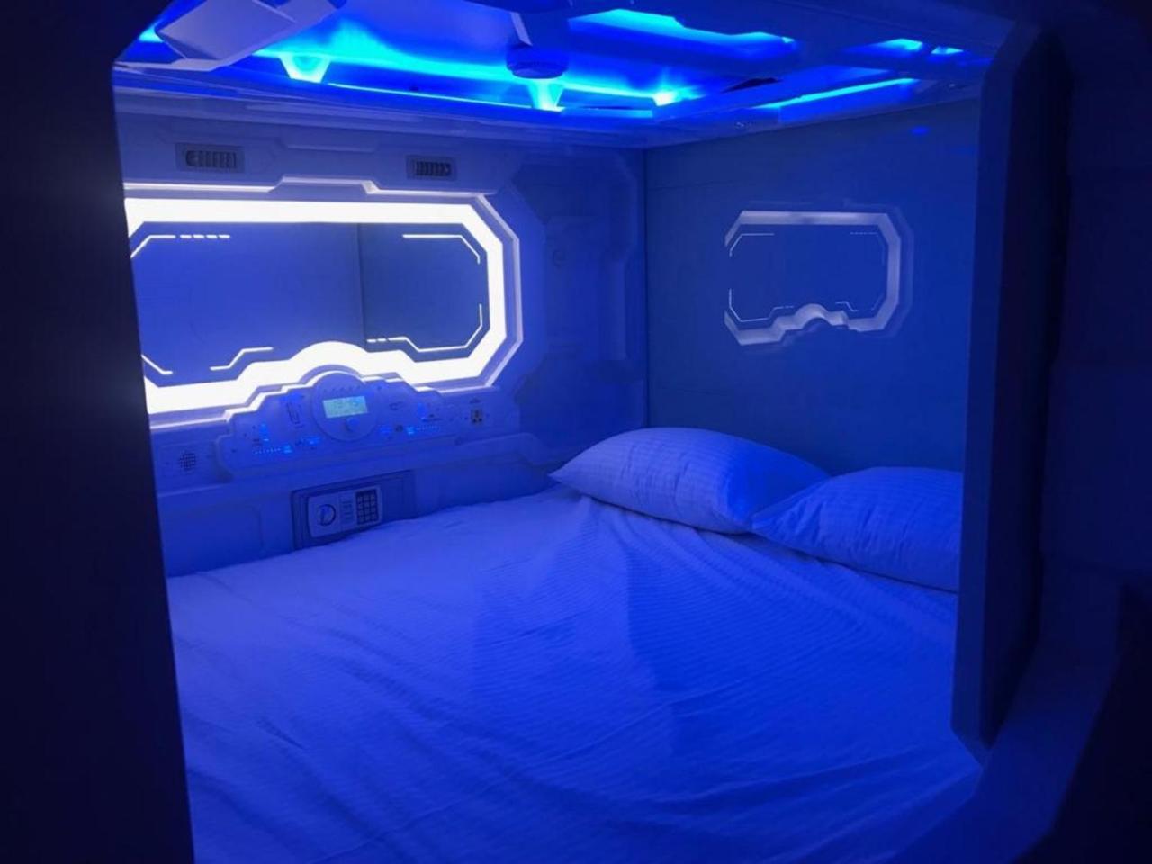 The Capsule Hotel Коломбо Екстер'єр фото