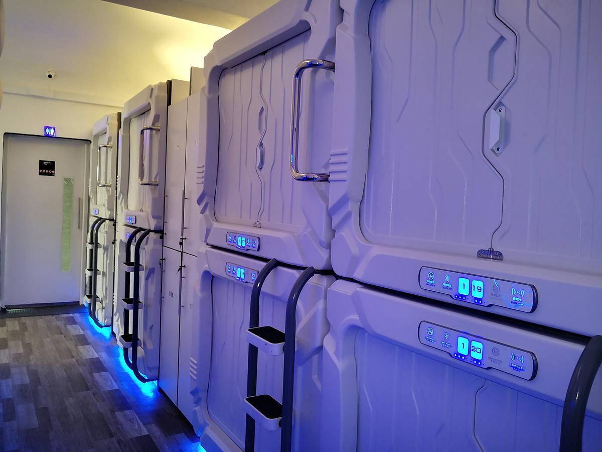 The Capsule Hotel Коломбо Екстер'єр фото